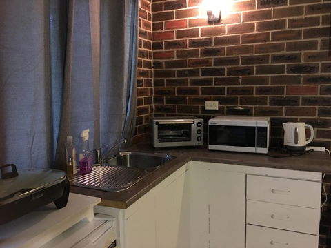 Motel Studio Room - Accommodation Gladstone 3