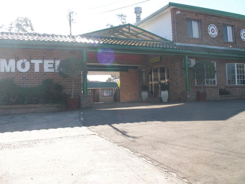Mt Kuring-Gai Motel - Accommodation Gladstone 1