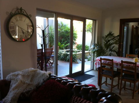 Mt Lawley Garden Apartment - Accommodation Gladstone 1