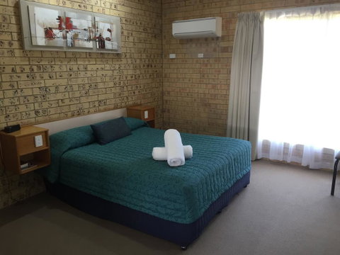 Mulga Country Motor Inn - Accommodation Gladstone 1