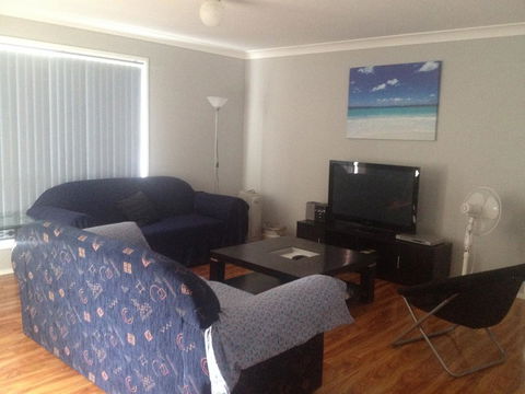 Mystic Blue - Accommodation Gladstone 3