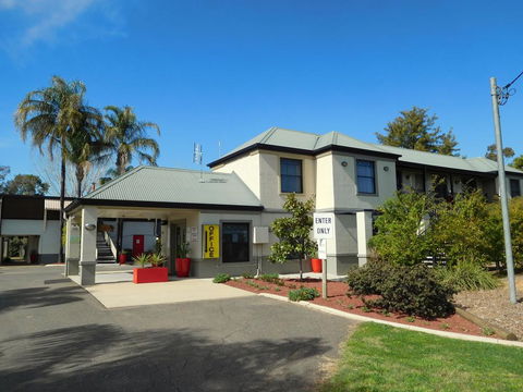 Narrabri Motel And Caravan Park - Accommodation Gladstone 2