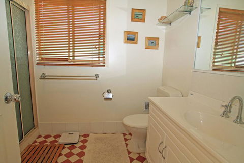 Nature's Beauty In Berrara - Accommodation Gladstone 2