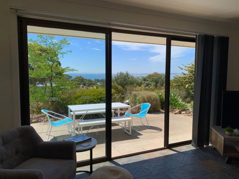 Nepean View - Accommodation Gladstone 0