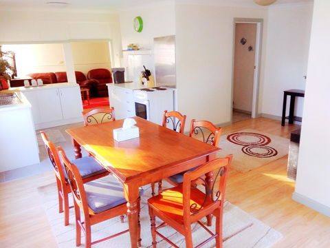Forrest St Apartments - Accommodation Gladstone 7