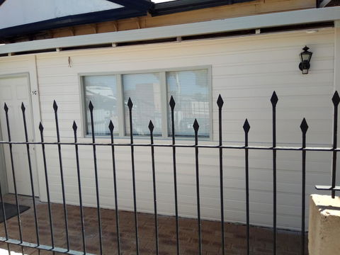 Forrest St Apartments - Accommodation Gladstone 1