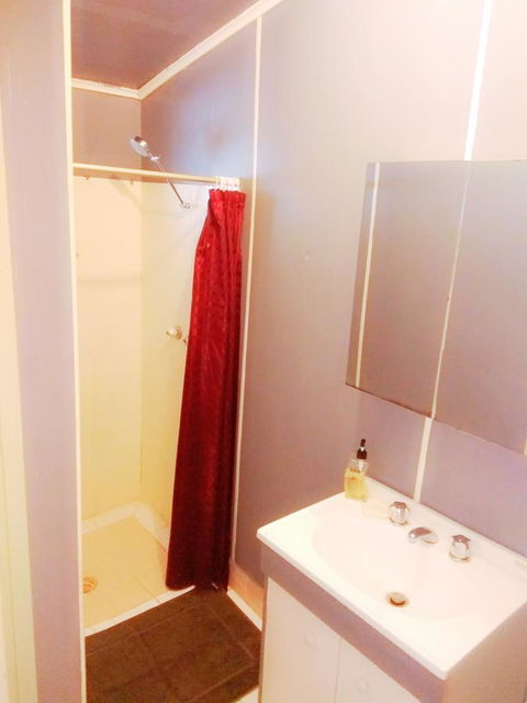 Forrest St Apartments - Accommodation Gladstone 5