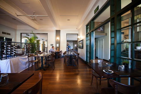 Captain Stirling Hotel - Accommodation Gladstone 44