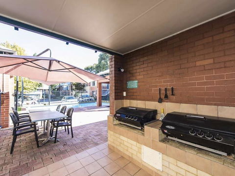 Subiaco Village 20 - Accommodation Gladstone 18