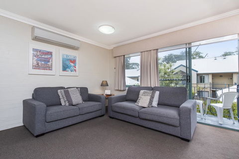 Subiaco Village 20 - Accommodation Gladstone 5
