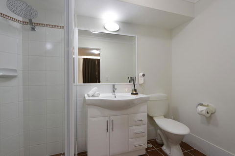 Hillarys Marina Apartment - Accommodation Gladstone 21