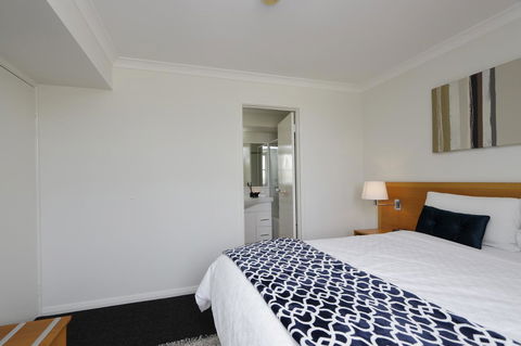 Hillarys Marina Apartment - Accommodation Gladstone 26