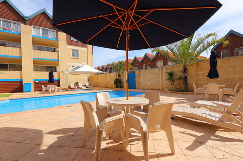 Hillarys Marina Apartment - Accommodation Gladstone 33