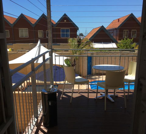 Hillarys Marina Apartment - Accommodation Gladstone 35