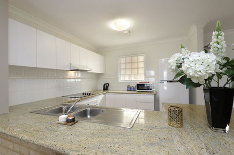 Hillarys Marina Apartment - Accommodation Gladstone 10