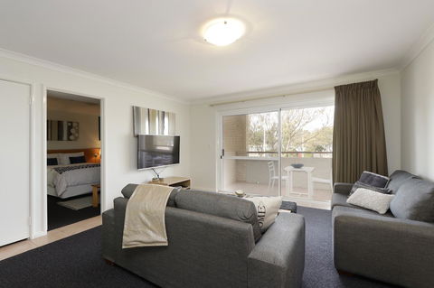 Hillarys Marina Apartment - Accommodation Gladstone 8