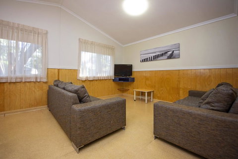 Discovery Parks - Woodman Point - Accommodation Gladstone 14
