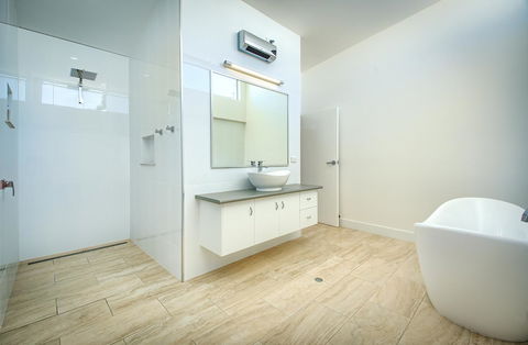 Jeffries Cottage - Accommodation Gladstone 24