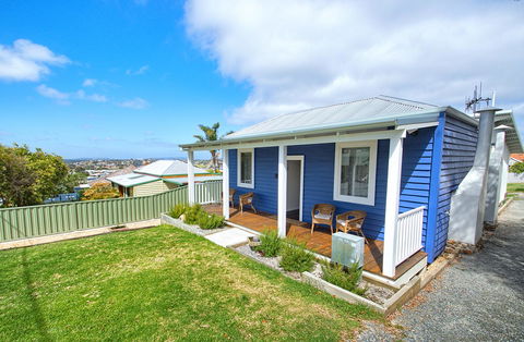 Jeffries Cottage - Accommodation Gladstone 5