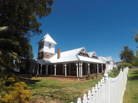 Busselton Ithaca Motel - Accommodation Gladstone 1