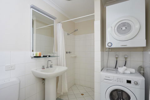 Broadwater Resort Como - Accommodation Gladstone 8