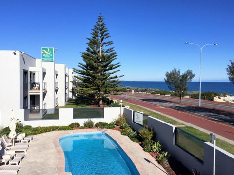 Quality Resort Sorrento Beach - Accommodation Gladstone 0