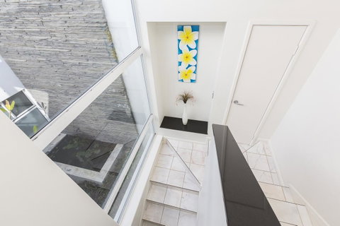 Cottesloe Beach House II - Accommodation Gladstone 19