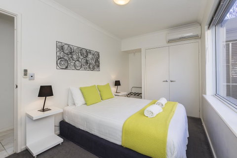 Cottesloe Beach House II - Accommodation Gladstone 10