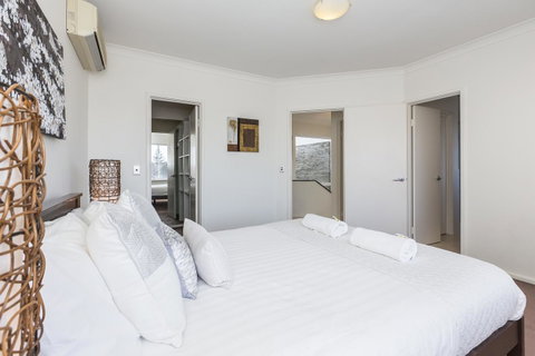 Cottesloe Beach House II - Accommodation Gladstone 17