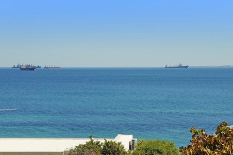 Cottesloe Beach House II - Accommodation Gladstone 25