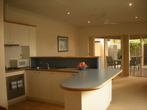 Dunes Scarborough Beach - Accommodation Gladstone 14