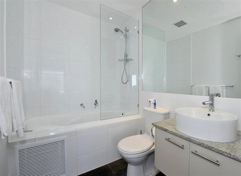 Nautica Residences Mandurah - Accommodation Gladstone 9