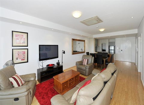 Nautica Residences Mandurah - Accommodation Gladstone 8