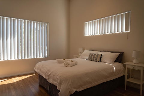 Cape Villas Dunsborough Unit 2 - Accommodation Gladstone 8
