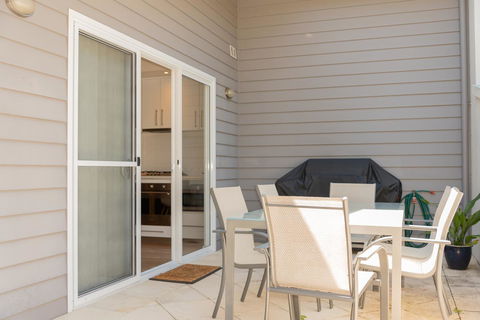 Cape Villas Dunsborough Unit 2 - Accommodation Gladstone 18
