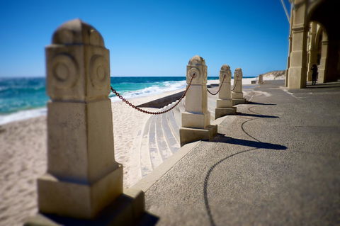 Cottesloe Artist's Beach Retreat - Accommodation Gladstone 24