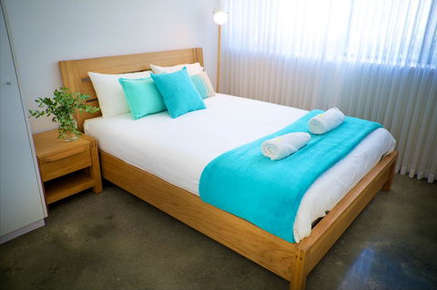 Cottesloe Artist's Beach Retreat - Accommodation Gladstone 0