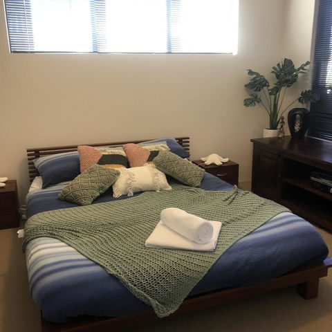 BeachHideaway@Scarborough - Accommodation Gladstone 1