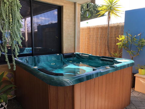 BeachHideaway@Scarborough - Accommodation Gladstone 35