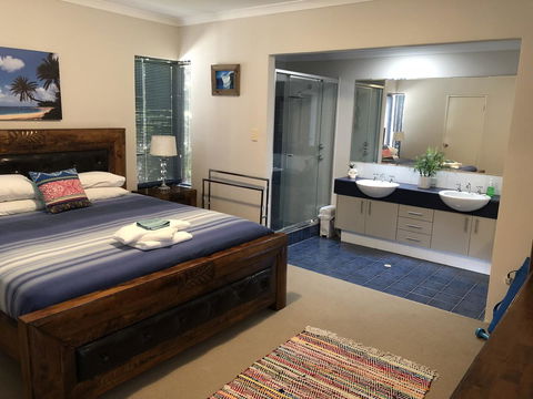 BeachHideaway@Scarborough - Accommodation Gladstone 20