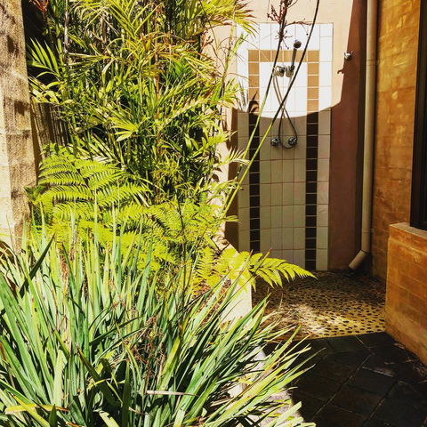 BeachHideaway@Scarborough - Accommodation Gladstone 10