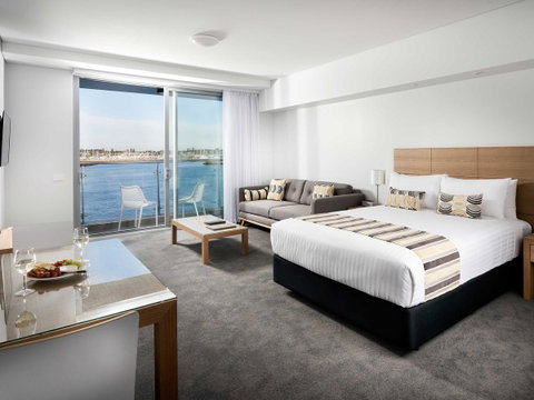 Be. Fremantle - Accommodation Gladstone 21