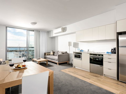 Be. Fremantle - Accommodation Gladstone 24