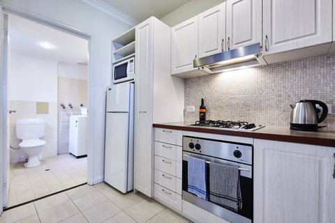 Fremantle Townhouse U/5 - Accommodation Gladstone 0