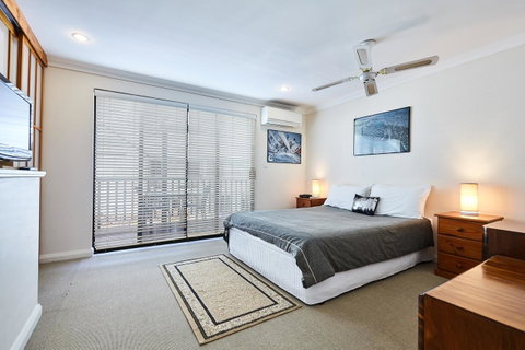 Fremantle Townhouse U/5 - Accommodation Gladstone 8