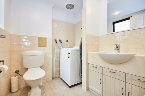 Fremantle Townhouse U/5 - Accommodation Gladstone 7