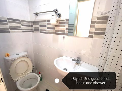 Cosy Easy Access Home Near Perth CBD And Fremantle - Accommodation Gladstone 3