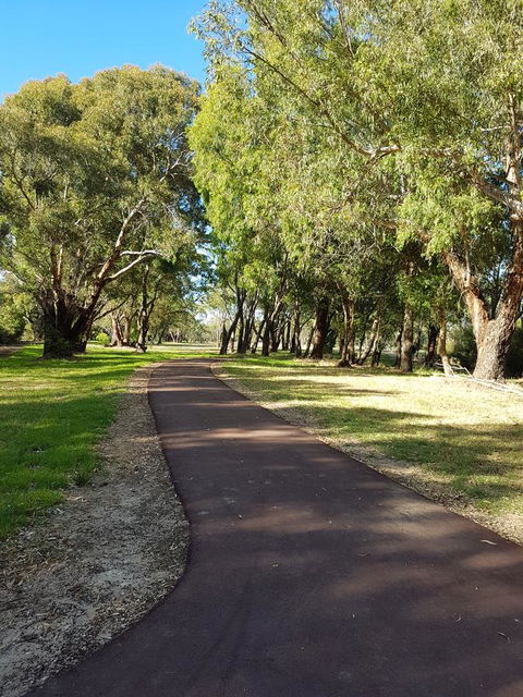 Jacaranda Hideaway Bed & Breakfast - Accommodation Gladstone 21