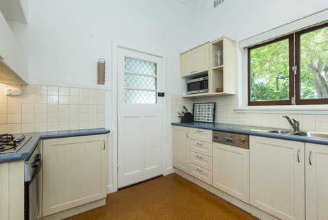Cottesloe Bel-Air Apartment - Accommodation Gladstone 12