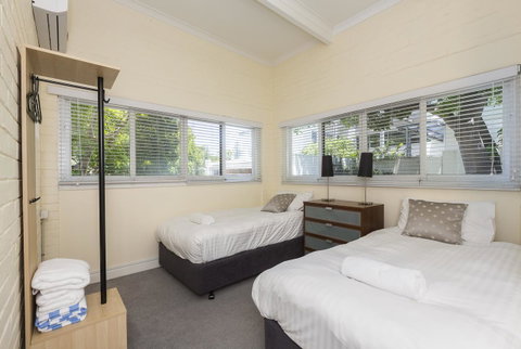 Cottesloe Bel-Air Apartment - Accommodation Gladstone 8
